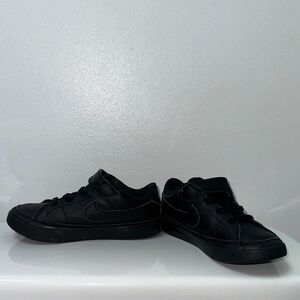 Nike Kids Black Sneakers